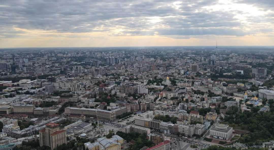 У Києві та області очікуються грози, ремонтні бригади енергетиків переведені у посилений режим