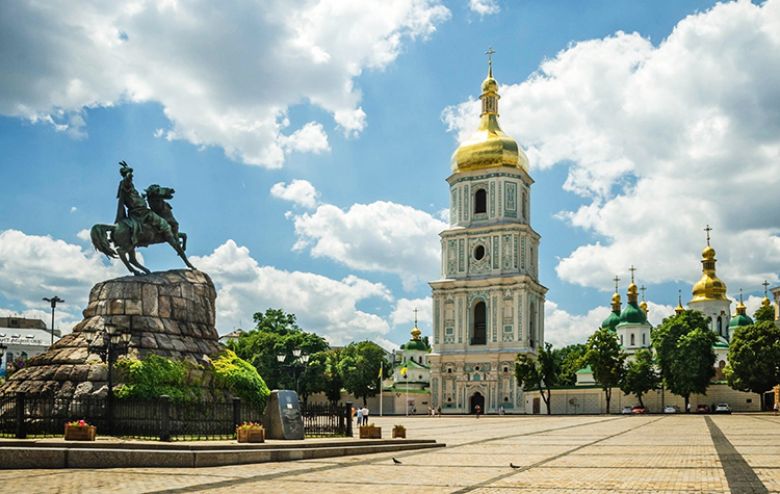 У столиці до Дня Конституції України пройдуть три безоплатні екскурсії