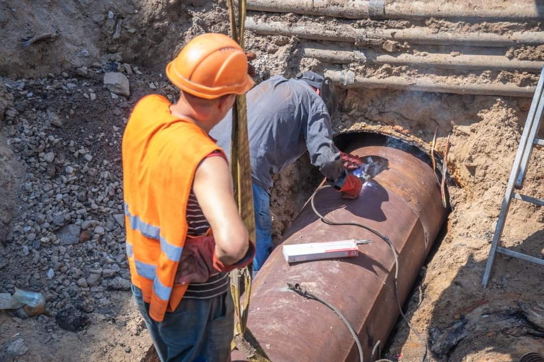 На столичній Солом’янці відремонтували магістральну тепломережу, збудовану більш ніж 30 років тому (фото)