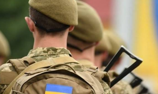 Зеленський запропонував Раді продовжити воєнний стан та мобілізацію