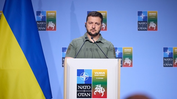 Зеленський про підсумки саміту НАТО: “Реальні політичні рішення, засновані на безпековій ситуації в Україні” (відео)
