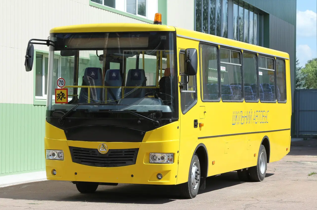 В КОДА на 127 млн гривень закупили автобусів для 42 шкіл області (список)