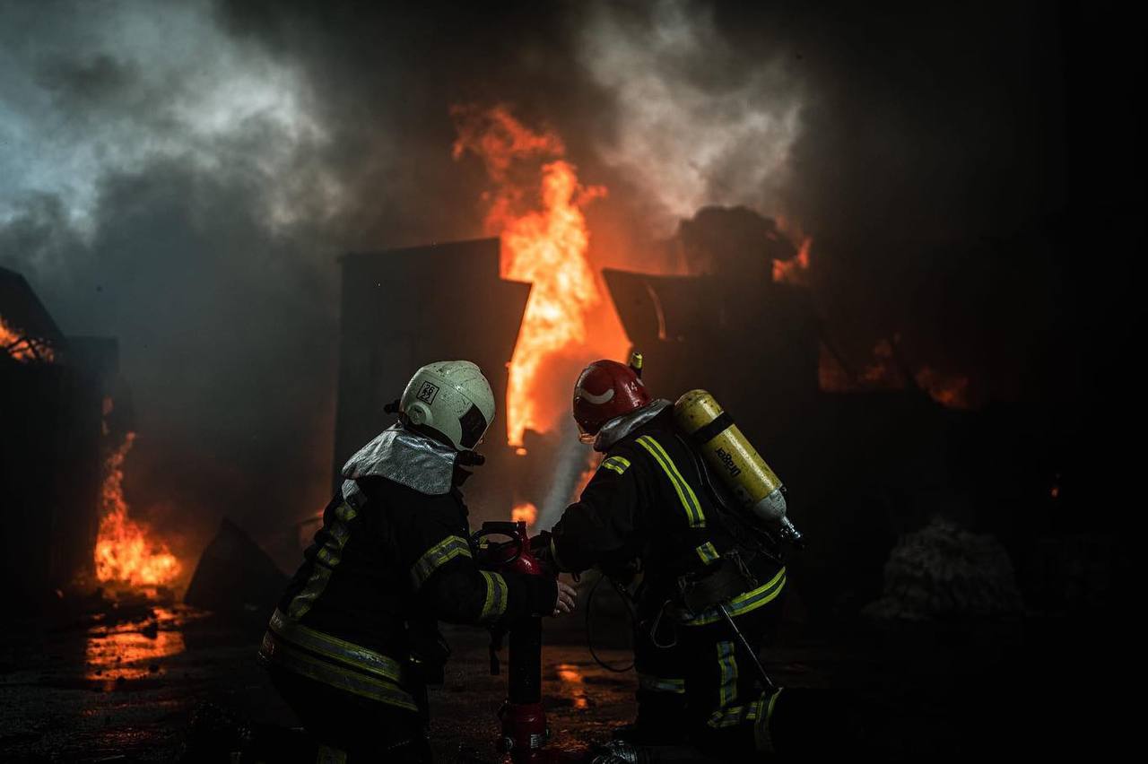 З початку повномасштабного вторгнення рф в Україну бійці ДСНС врятували понад 11 тисяч людей