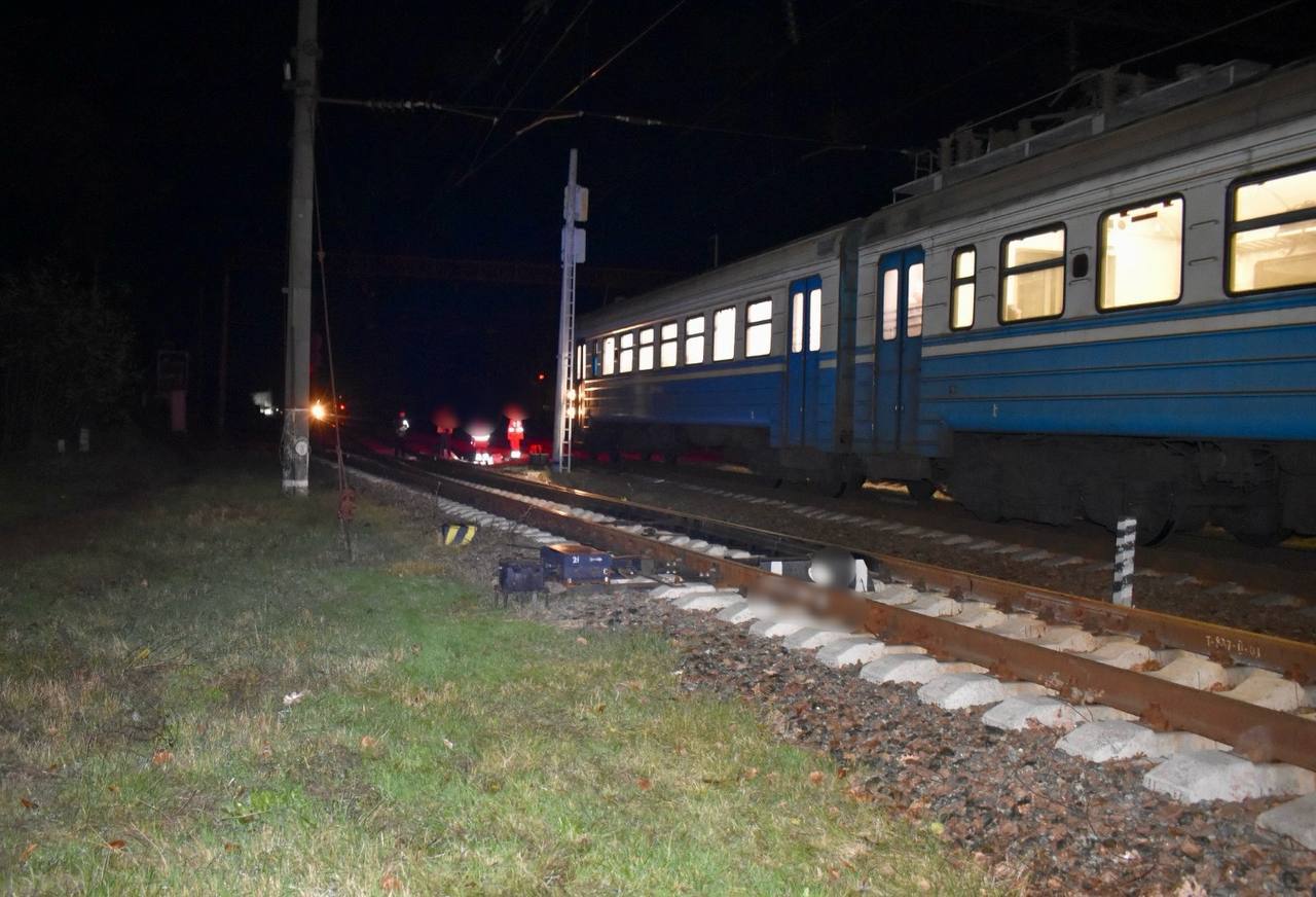 У Броварському районі під колесами електропотяга загинув 19-річний хлопець