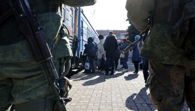 Кабмін зобов’язав керівників столичних РДА ініціювати розшук депортованих до рф дітей-сиріт