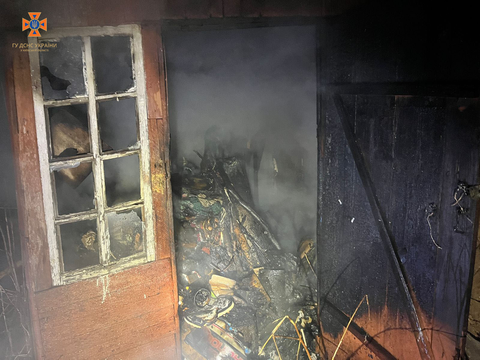 На Білоцерківщині під час пожежі в житловому будинку загинула людина (фото)