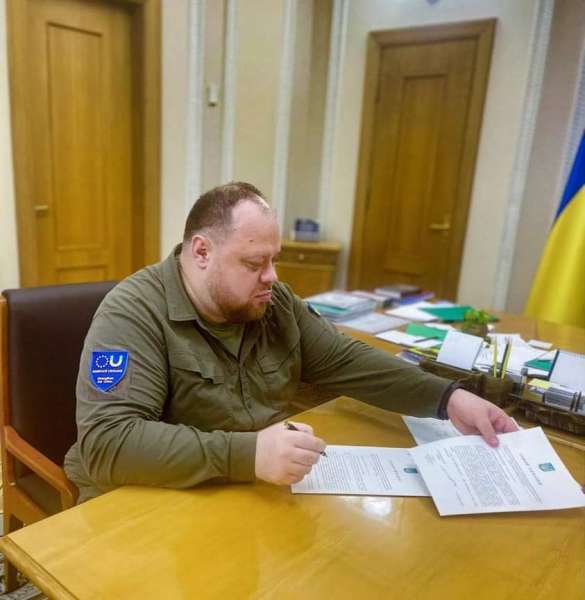 Стефанчук та більше 20 спікерів світових парламентів закликали американського колегу Джонсона відновити допомогу Україні