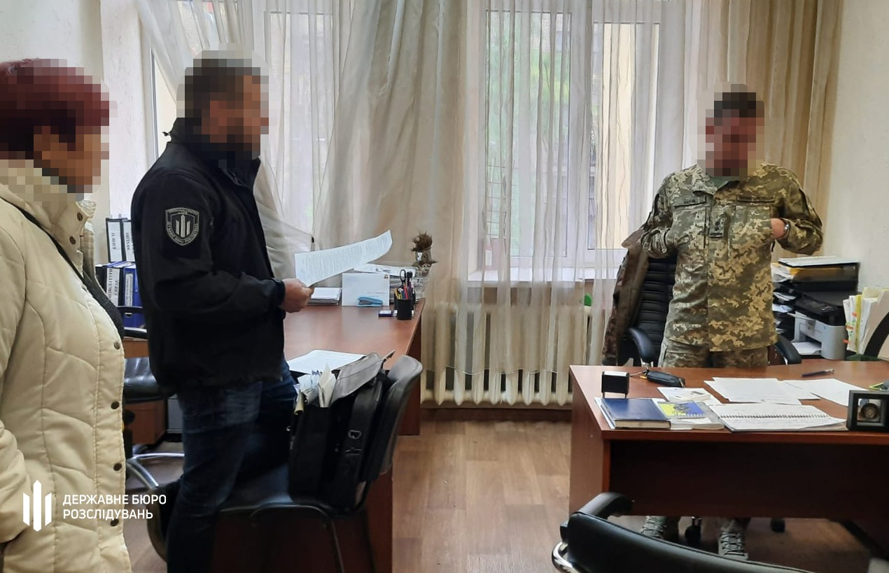 Правоохоронці завершили розслідування масштабної схеми ухилення від мобілізації на Київщині