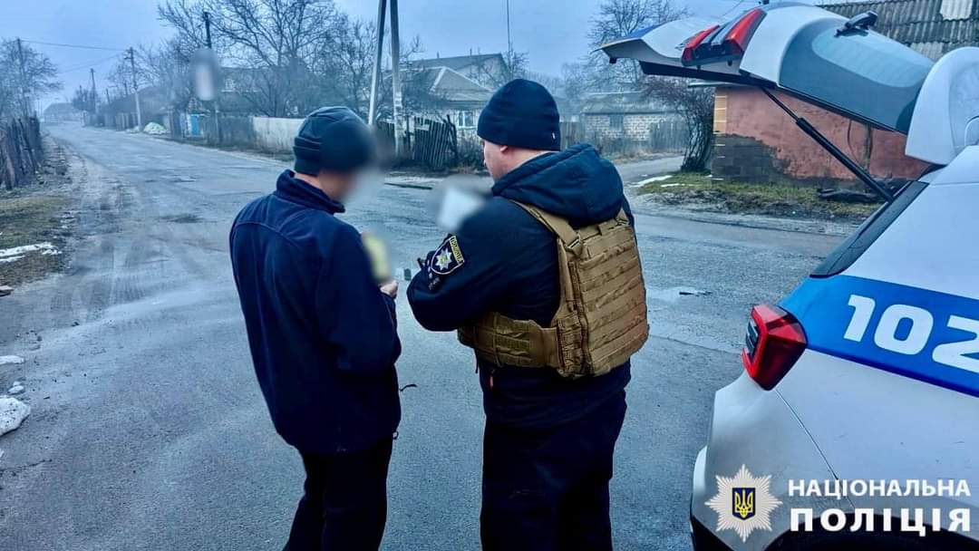 На Київщині поліцейські закликають власників тварин дотримуватися правил утримання домашніх улюбленців