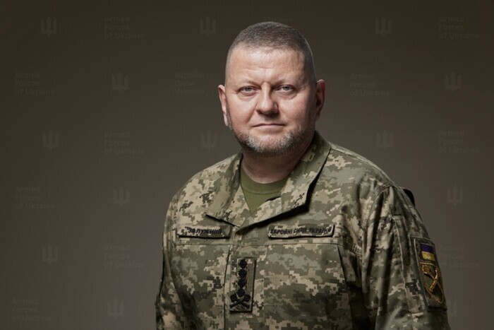 Офіційно: Зеленський звільнив Залужного з посади Головнокомандувача ЗСУ