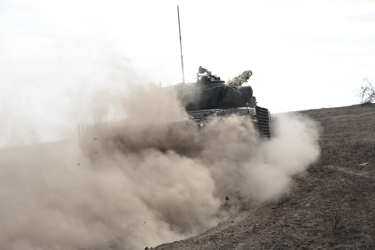 Ворог атакував на шести напрямках, за добу на фронті 72 бойових зіткнення, - Генштаб ЗСУ