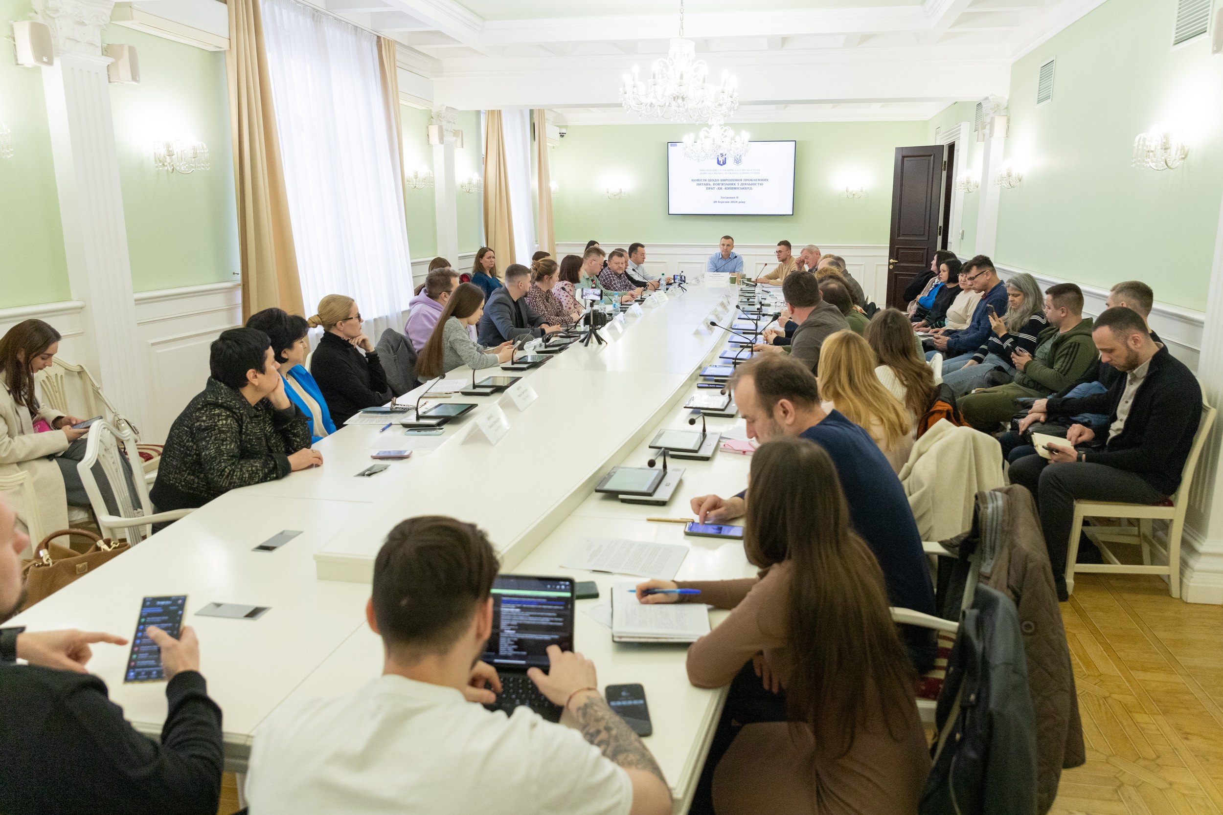 За місяць роботи комісії щодо питань діяльності “Київміськбуду” фахівці обстежили всі будівельні майданчики компанії