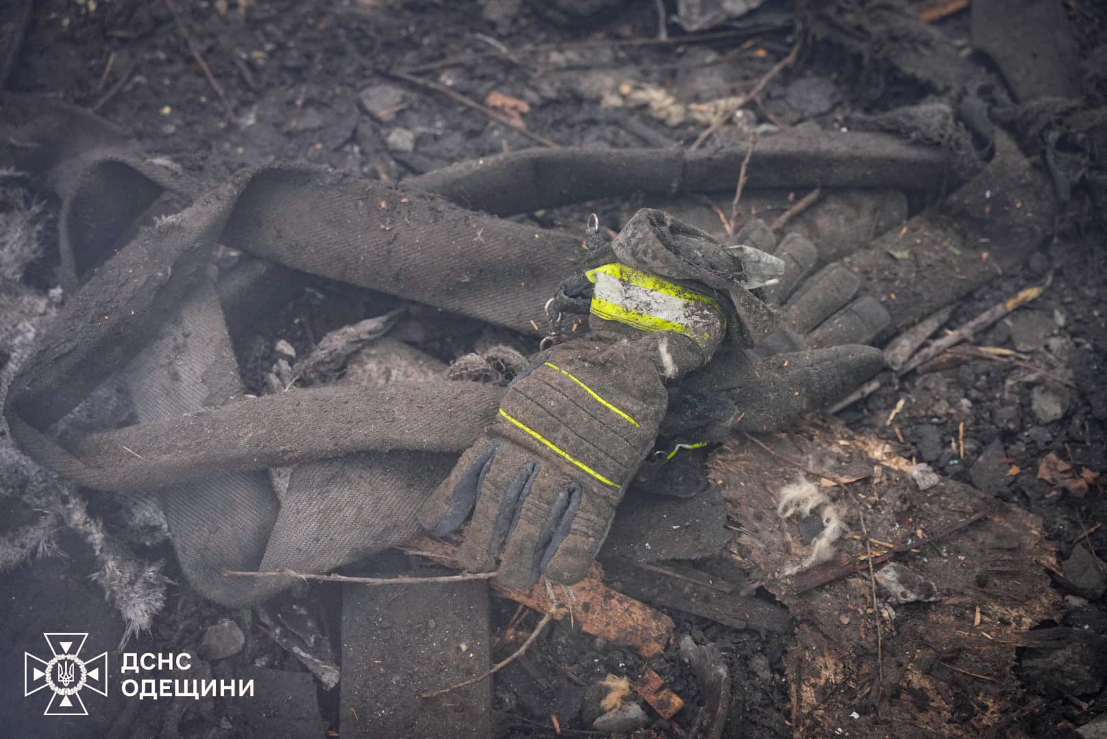 В Одесі у лікарні помер поранений рятувальник, кількість жертв терористичного удару рф зросла до 21 особи