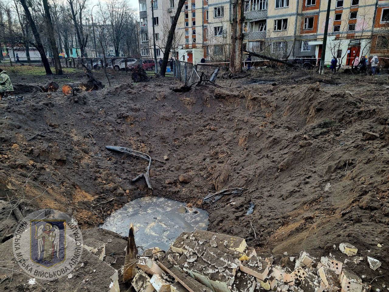 На Київщині ППО знищила дві балістичні та 29 крилатих ракет
