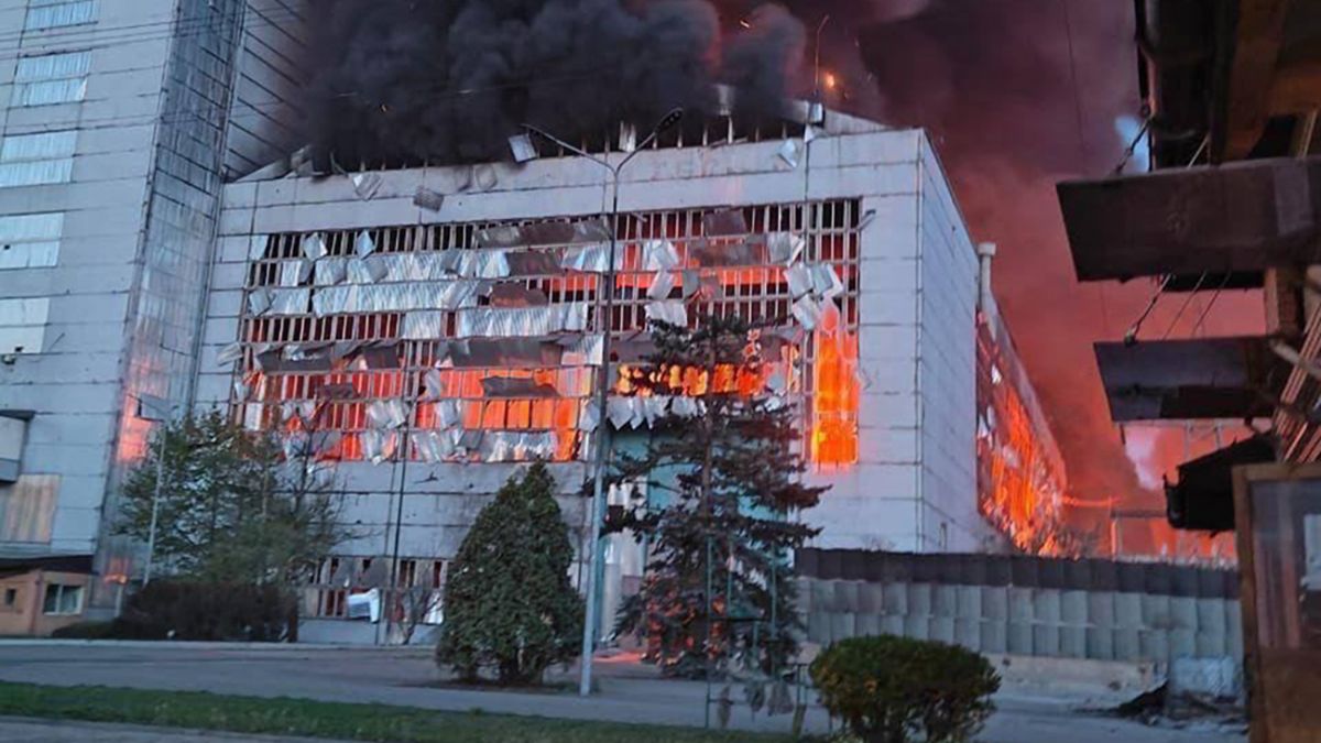 Трипільську ТЕС змогли знищити, оскільки закінчились ракети для її захисту, - Зеленський