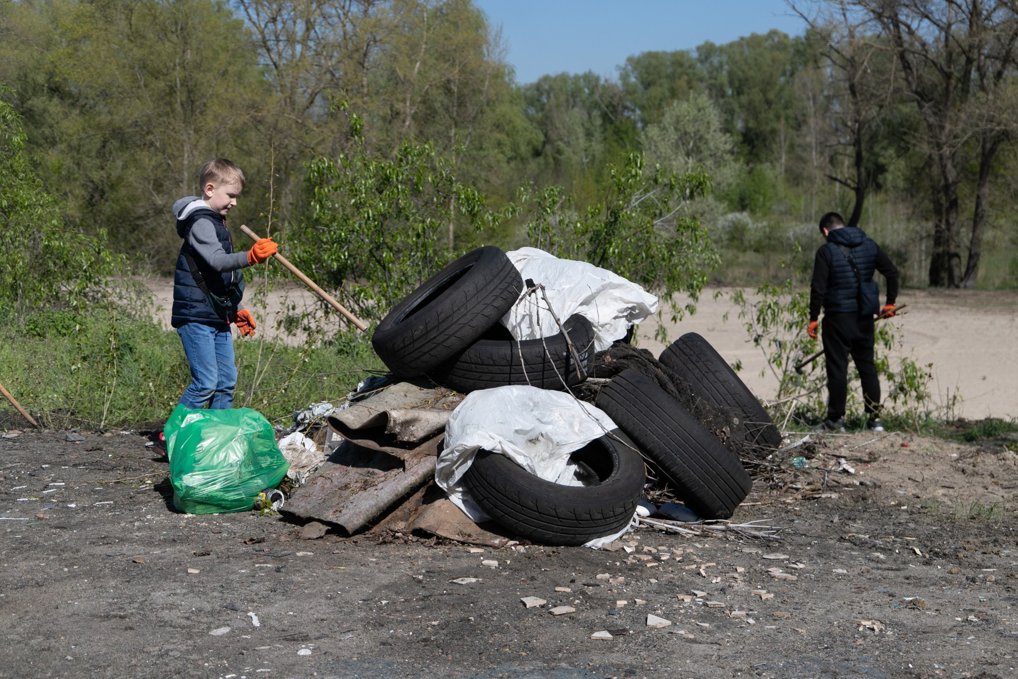 Провели прибирання на локаціях у всіх районах столиці