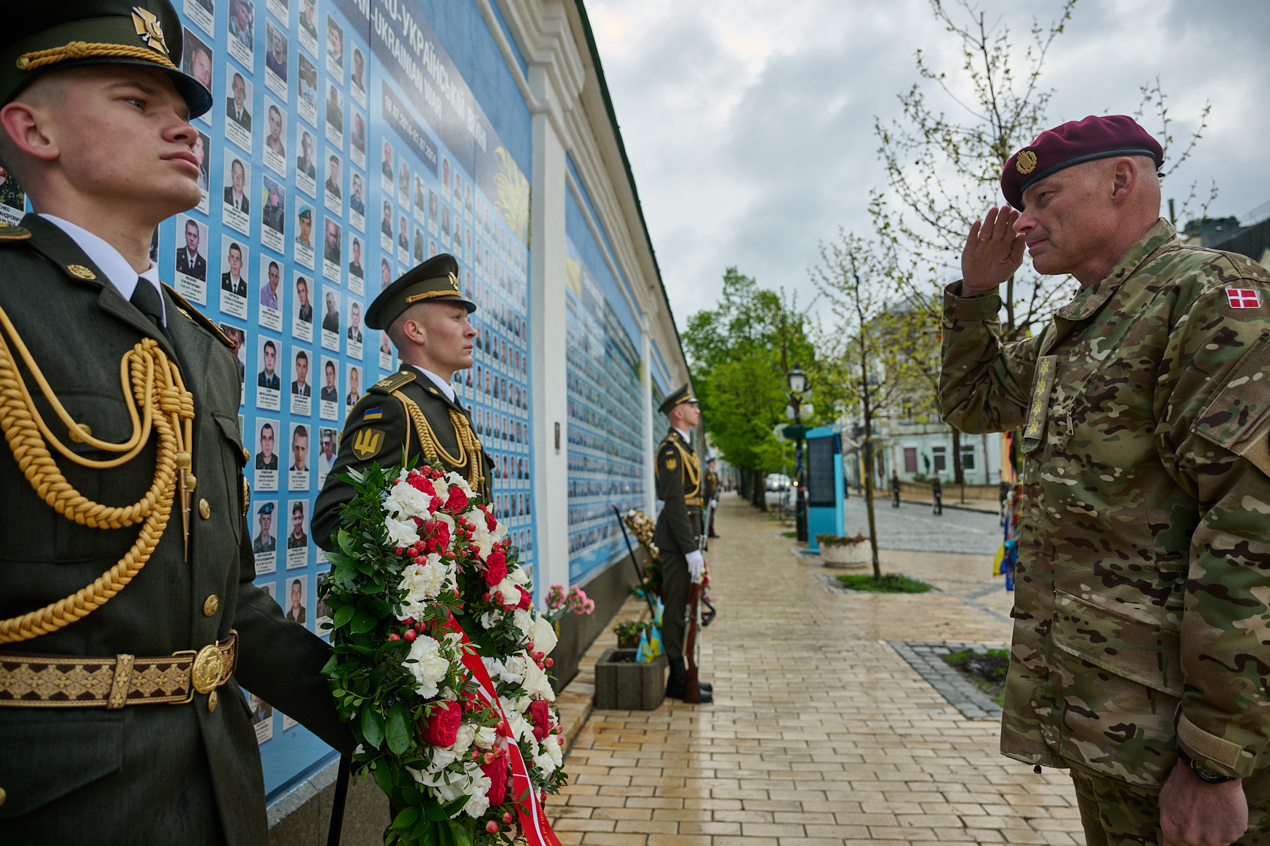 Київ відвідав головком ЗС Данії