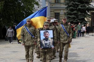 Загиблого військового та активіста Павла Петриченка поховають на Аскольдовій могилі
