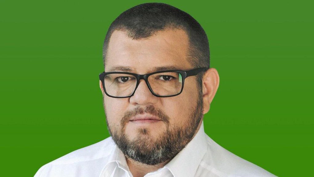 Журналісти показали родинні статки "слуги" Миколи Галушко