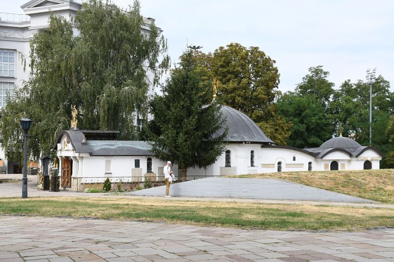 Нацмузей історії України повідомив, що демонтаж “церкви-кіоску" перенесено з техничних причин