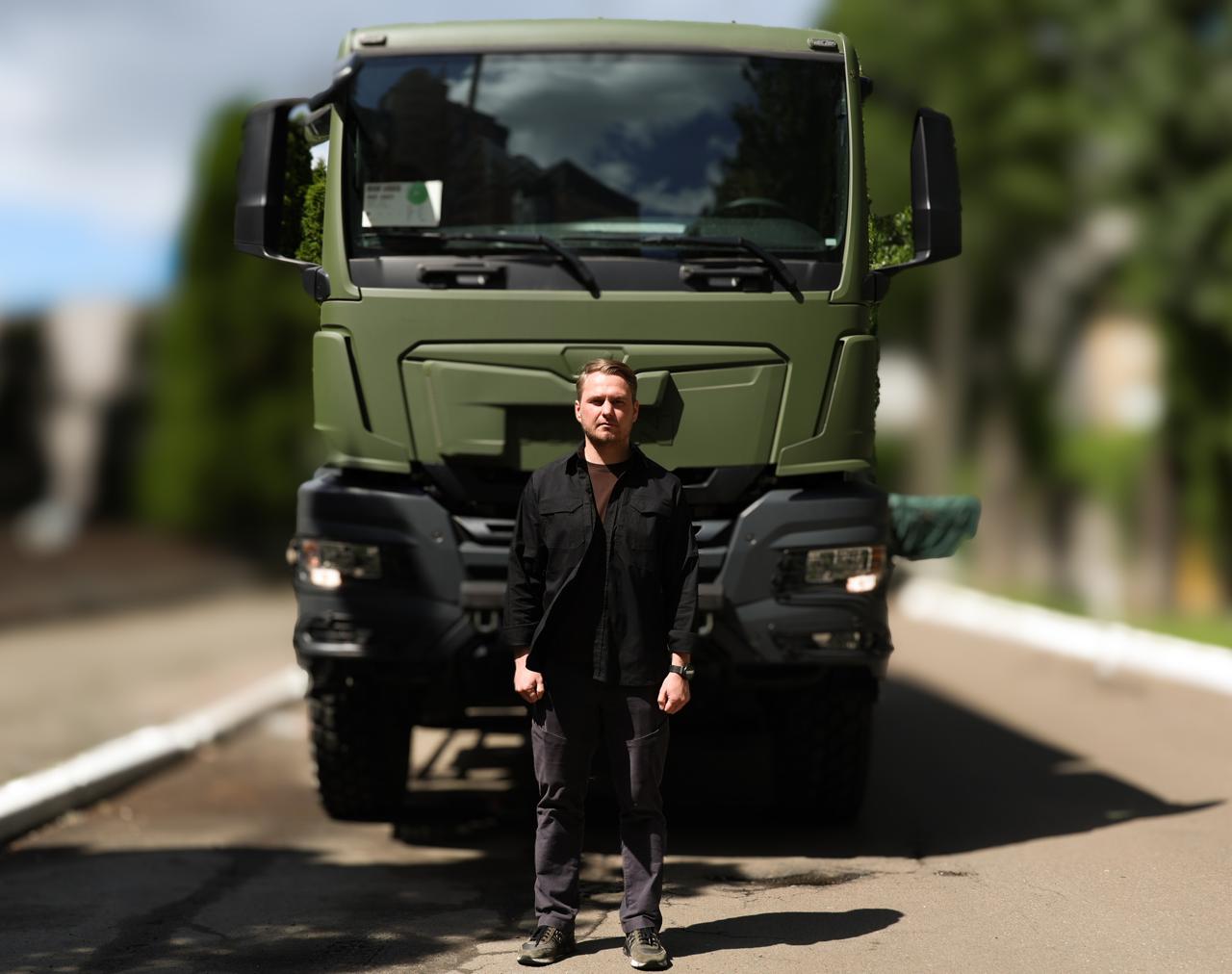 Київщина передала 114 бригаді ТРО вантажівку MAN, - Руслан Кравченко