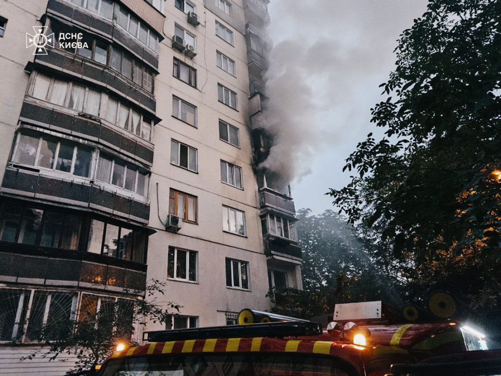 У Солом’янському районі сталася пожежа в багатоповерхівці