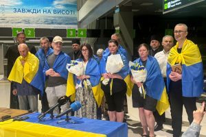 Україна повернула з полону 10 людей, серед них - заступник голови Меджлісу Наріман Джелял та двоє священників