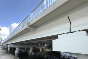 Держвідновлення обіцяє у серпні відкрити рух відновленим мостом через річку Ірпінь у Вишгородському районі