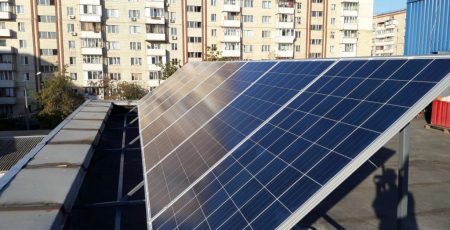 ОСББ і ЖБК можуть отримати гранти на встановлення сонячних електростанцій і супутнього обладнання