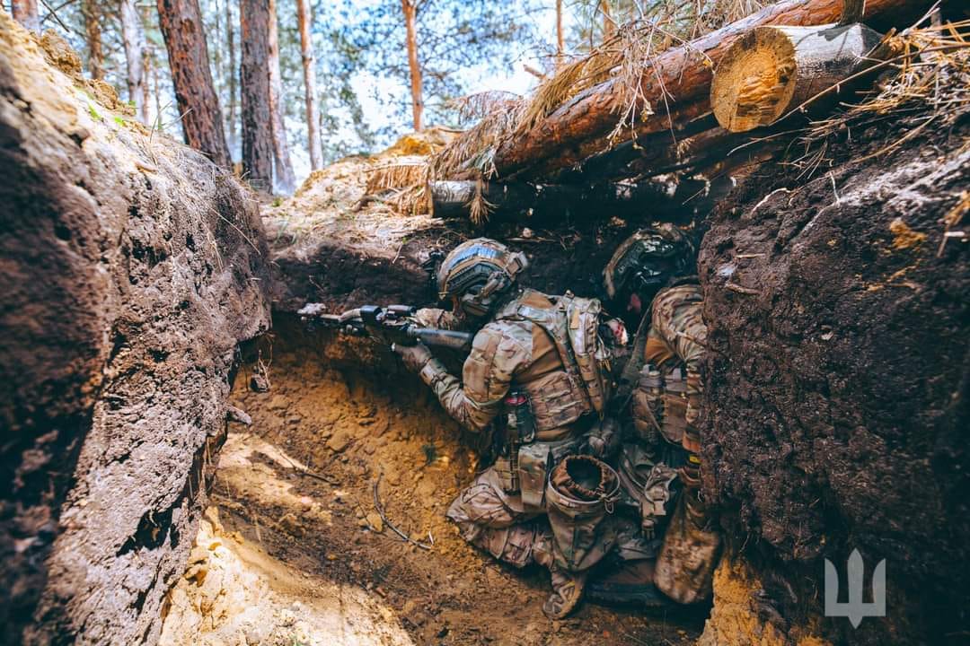 На фронті гаряче, за добу водночас 160 боєзіткнень, - Генштаб ЗСУ