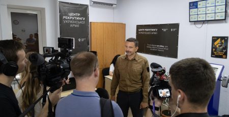 На Київщині відкрився другий в області центр рекрутингу української армії