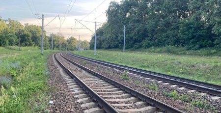 На Київщині 15-річний хлопець отримав ураження струмом під час руху потяга
