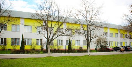 Васильків за 38,9 млн гривень відремонтує понівечений росіянами дитячий корпус лікарні