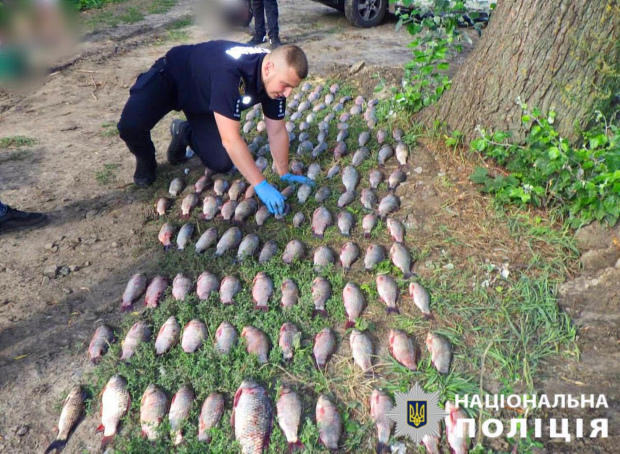 У Яготинській громаді двоє браконьєрів наловили риби на 2,5 млн гривень