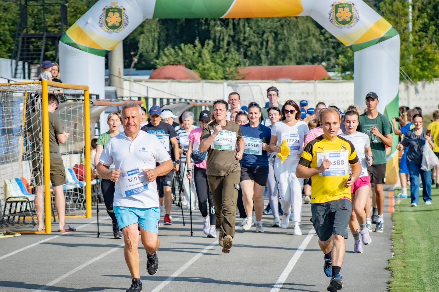 На Київщині провели забіг "Шаную Воїнів, біжу за Героїв України!" (фото)