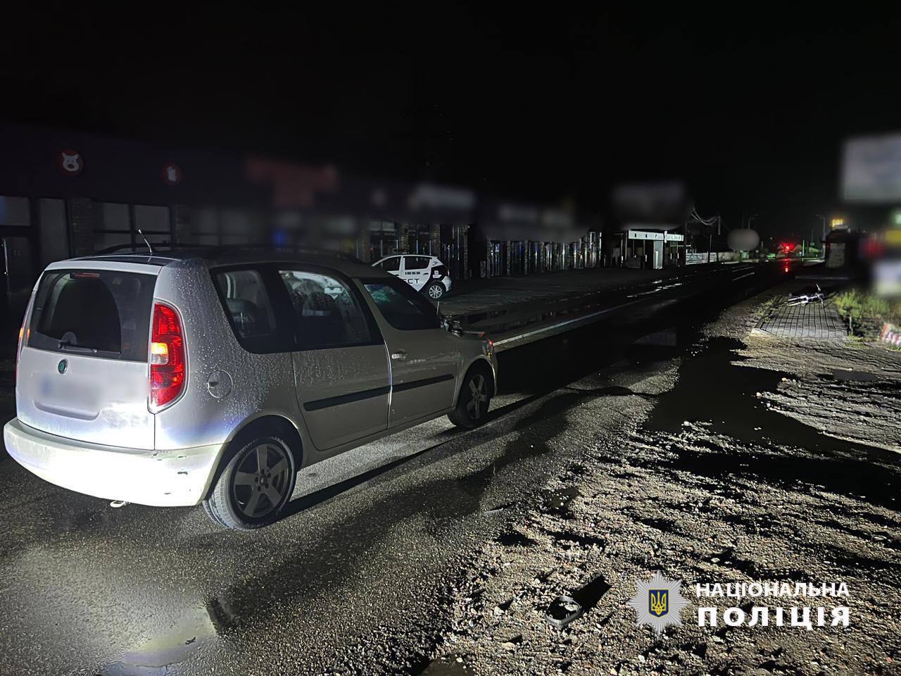 У Гостомелі нетверезий водій легковика збив велосипедиста, юнака госпіталізували