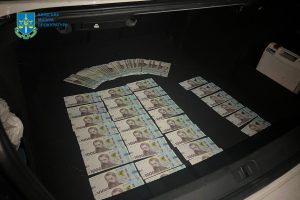 Керівника ДП "Автомобільні дороги України" затримали на хабарі у 600 тисяч гривень