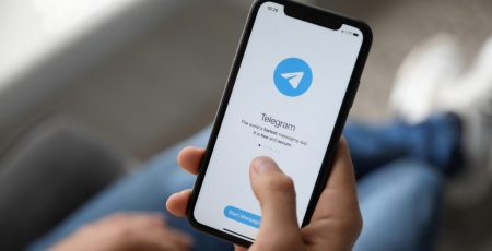 Без Telegram: влада обмежила використання популярної платформи на дежслужбі та у війську через загрозу нацбезпеці