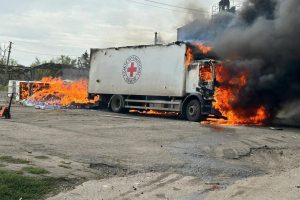 Обстріли Донеччини та Харківщини: є загиблі з числа працівників МКЧХ, які роздавали допомогу