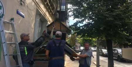 В КМДА завили, що зупинили самовільні роботи на фасаді пам’ятки архітектури на Подолі