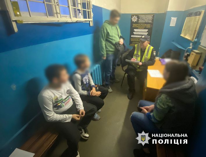 Інцидент з "міною" у столичному метро: поліція провела профілактичну бесіду з 10-річним "жартівником"