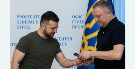 Президент Зеленський просить Раду погодитись на звільнення Генпрокурора Костіна