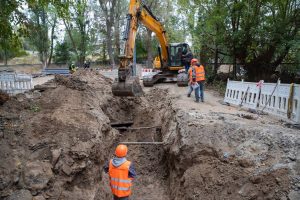 У Шевченківському районі проводиться реконструкція тепломережі (фото)