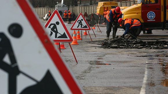 У Дніпровському районі столиці до кінця жовтня обмежать рух однією з вулиць (схема)