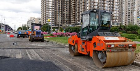 Столичні комунальники через ремонт обмежать рух транспорту вулицею Будищанською 3 та 4 жовтня (схема)