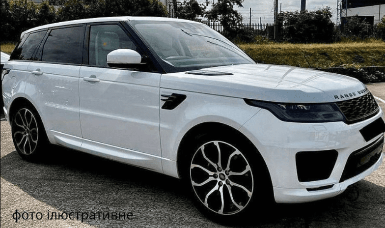 У матері депутата Київради конфіскують Range Rover, куплений всього за 65 тисяч гривень