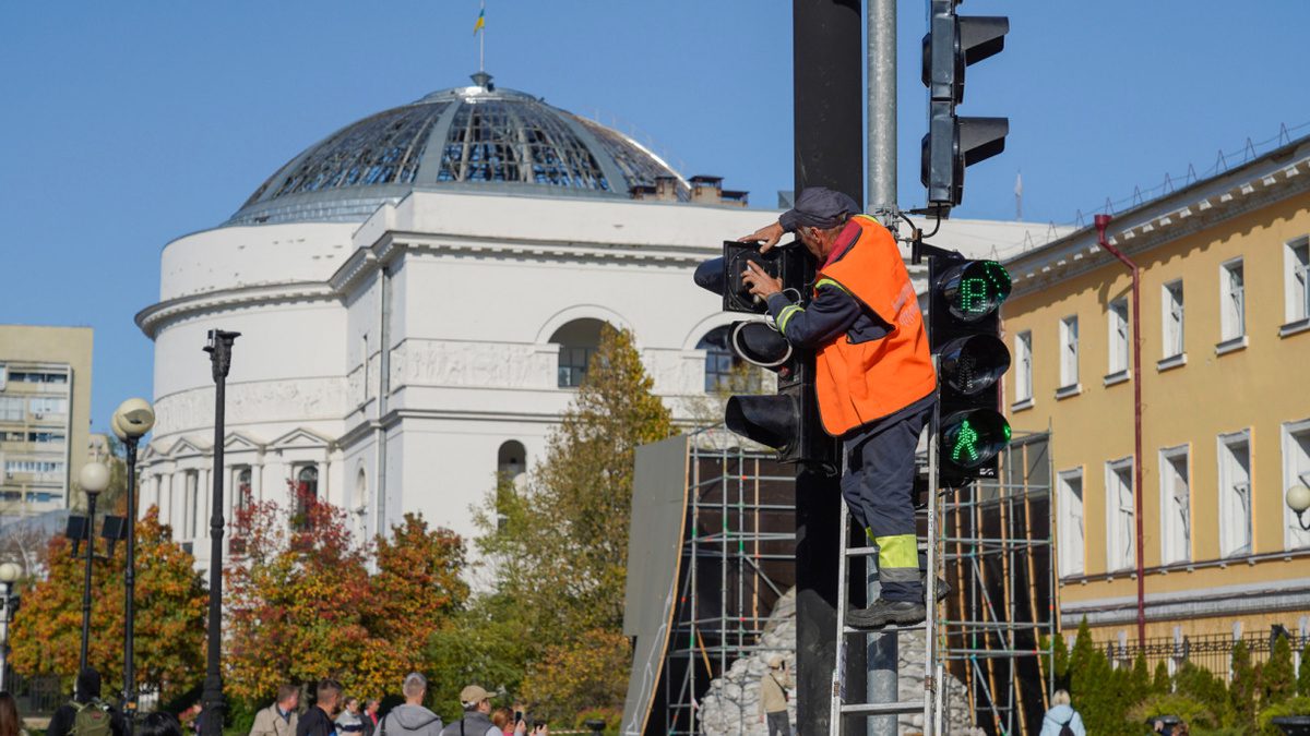 У столиці відремонтували 32 світлофорні об’єкти з дотриманням принципів безбар’єрності