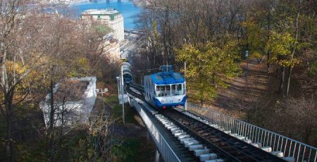 У Києві призупинено рух фунікулера