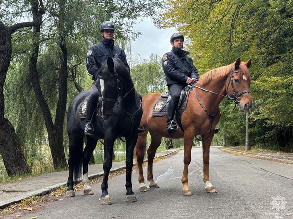 У столиці завершився сезон патрулювання кавалерійської роти і вело- та мото екіпажів (фото)