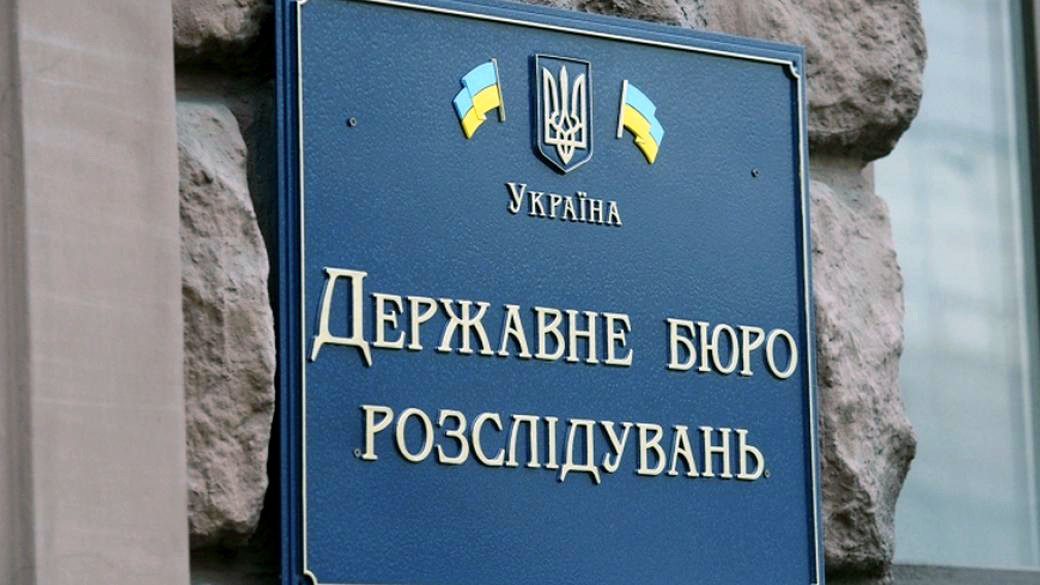 У Києві затримали шахрая, який вимагав 700 тисяч доларів за "вирішення питань" з реєстраційними документами 